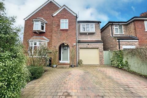 19 The Avenue, Nunthorpe, Middlesbrough, TS7 0AA