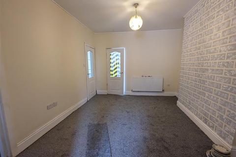 2 bedroom terraced house for sale, Gladstone Street, Darlington