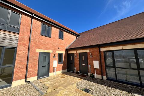 3 bedroom mews to rent, Bomford Place, Pershore WR10
