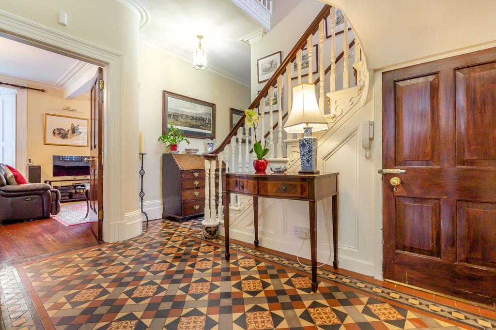 Mountain Ash, Wales CF45 5 bed detached house for sale £825,000