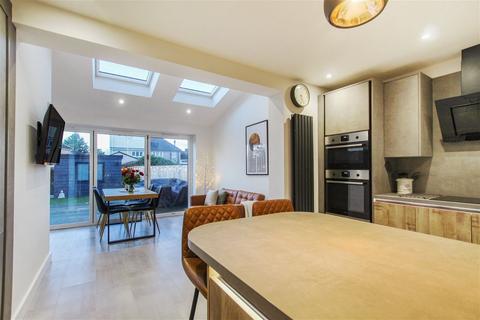 12 Tregarth Road, Bristol, BS3 2QS