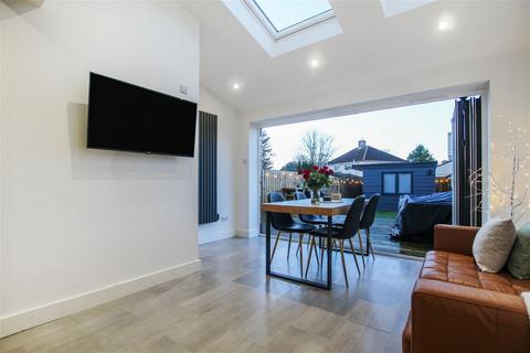 12 Tregarth Road, Bristol, BS3 2QS