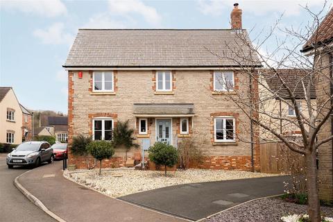 69 Kings Croft, Long Ashton, Bristol, BS41 9ED