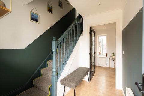 69 Kings Croft, Long Ashton, Bristol, BS41 9ED