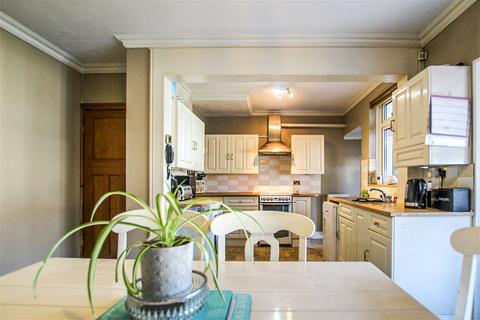 39 Swiss Drive, Bristol, BS3 2RL