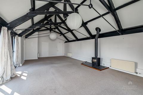 4 bedroom barn conversion to rent, East Pitten Farm Barns, Plymouth PL7