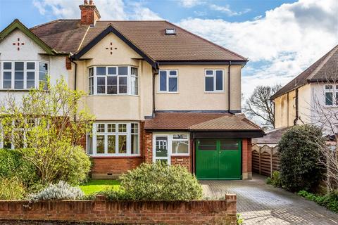 29 Lynton Road, New Malden, KT3 5ED
