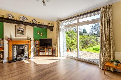 29 Lynton Road, New Malden, KT3 5ED