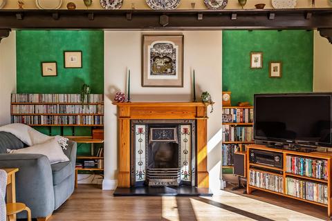 29 Lynton Road, New Malden, KT3 5ED