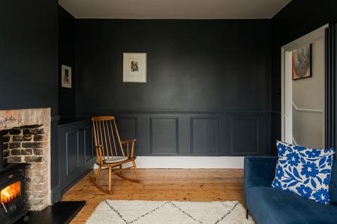 44 Ash Road, London, E15 1HL