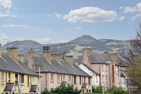 27/2 Craigentinny Road, Edinburgh, EH7 6NA