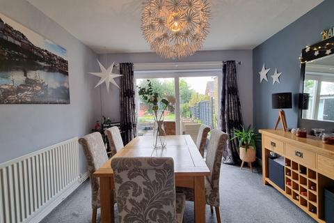 3 bedroom semi-detached house for sale, Linley Road, Southam, CV47