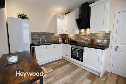 3 bedroom end of terrace house for sale, Stubbs Gate, Newcastle-under-Lyme, Staffordshire