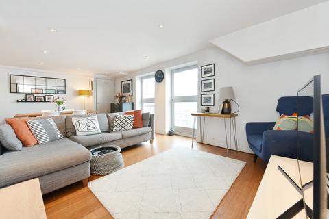 2 bedroom flat for sale, 21 Cold Harbour, London E14