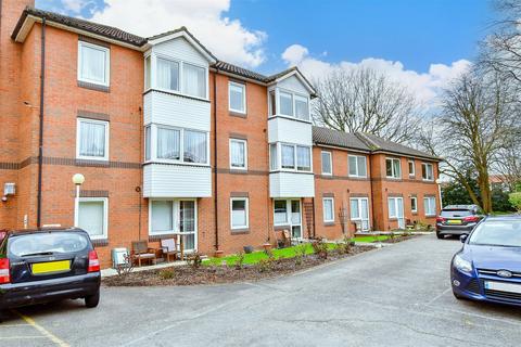 2 bedroom flat for sale, Fentiman Way, Hornchurch, Essex