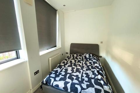 1 bedroom flat to rent, 109  Knights House, 4 Parade, Sutton Coldfield, Warwickshire