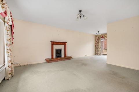 41 Lakeside, Werrington, Peterborough, PE4 6QZ