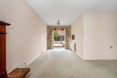 41 Lakeside, Werrington, Peterborough, PE4 6QZ
