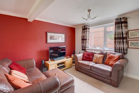 2 bedroom end of terrace house for sale, Kitebrook Close, Redditch, Worcestershire, B98