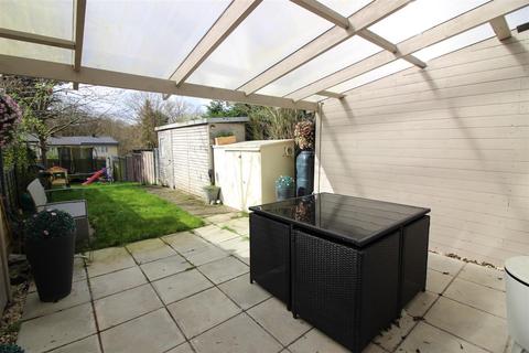 114 Canons Brook, Harlow, CM19 4EG