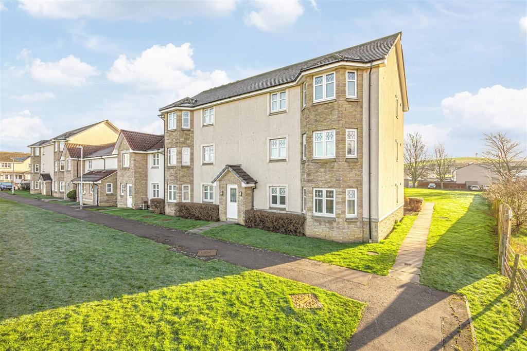 30 Peasehill Fauld, Rosyth, KY11 2DQ 2 bed ground floor flat £134,950