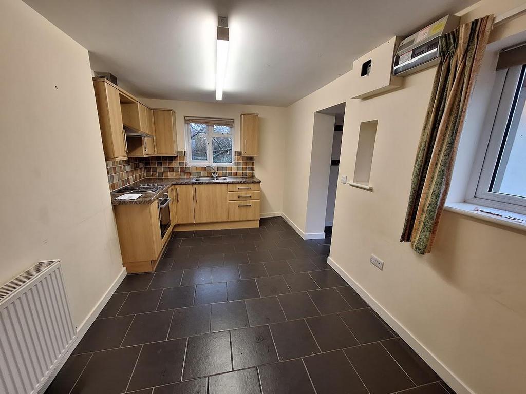 New Ifton, St. Martins, Oswestry 3 bed semidetached house £825 pcm