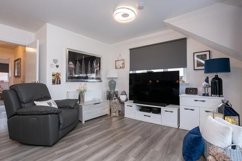 2 bedroom flat for sale, Byrne Crescent, Balerno, EH14