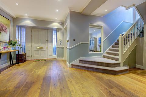 5 bedroom house for sale, West Heath Drive, Golders Hill Park, NW11