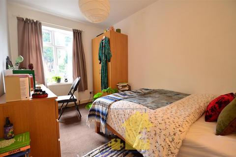 5 bedroom semi-detached house to rent - Lodgehill Road, Selly Oak, Birmingham B29