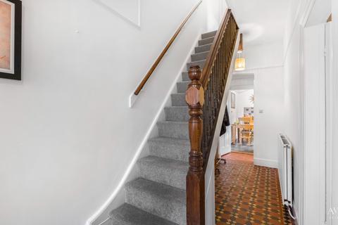 39 Upper Holland Road, Sutton Coldfield, B72 1SU
