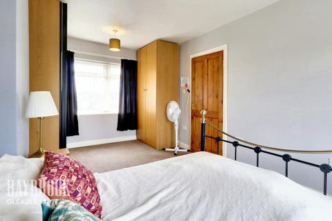 302 Hall Road, Sheffield, S9 4AG