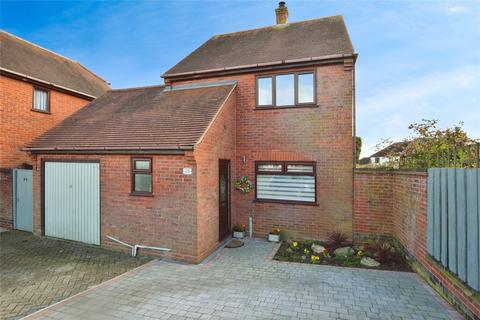 3 bedroom detached house for sale, Albert Road, South Woodham Ferrers, Chelmsford, Essex, CM3