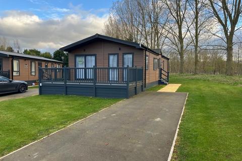 3 bedroom lodge for sale - Allerthorpe East Riding of Yorkshire