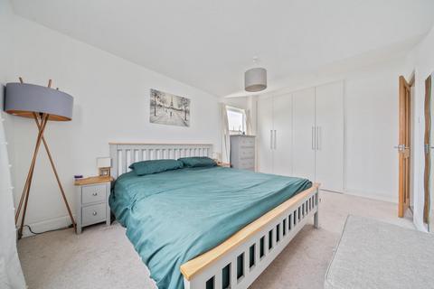 3, Eaton Court Regency Walk, Croydon, CR0 7US