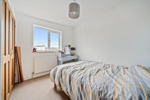 3, Eaton Court Regency Walk, Croydon, CR0 7US