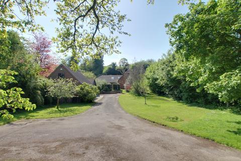 5 bedroom detached house for sale, GREEN LANE, HAMBLEDON