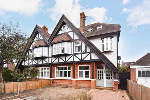 2 bedroom flat for sale, Argyle Road, Ealing