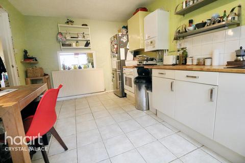 2 bedroom flat for sale, Marston Way, Crystal Palace