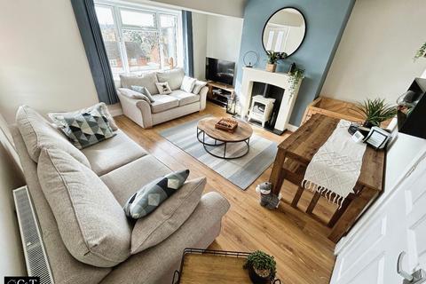 2 bedroom flat for sale - b Dorset Road, Stourbridge