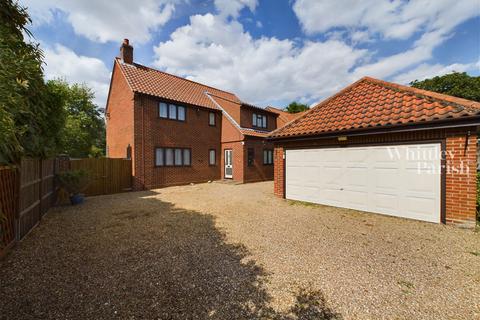 5 bedroom detached house for sale, High Green, Great Moulton, Norwich, NR15 2HN
