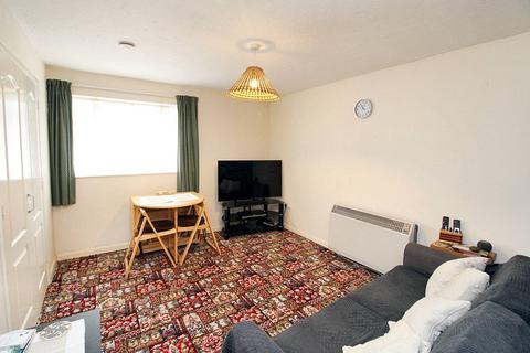 1 bedroom flat for sale, Station Road, Overton RG25