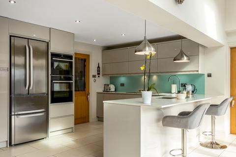 Crispin Baunton Lane, Cirencester, GL7 2NQ