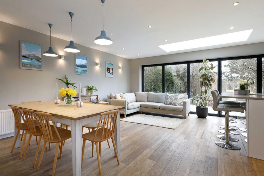 Breakfast Room