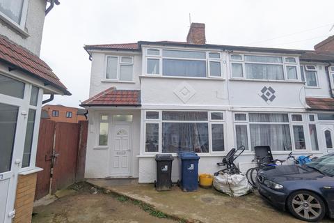 3 bedroom end of terrace house for sale, Lonsdale Road, Southall, Greater London, UB2