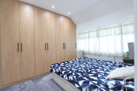 undefined, Lonsdale Road, Southall, Greater London, UB2
