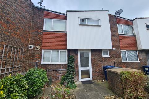 3 bedroom terraced house to rent, Frobisher Court, Hazel Close, Colindale NW9