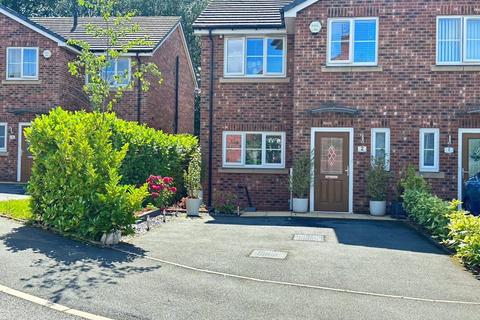 3 bedroom semi-detached house for sale - Hercules Green, on the border Mills Hill, Chadderton