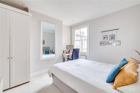 108 Replingham Road, London, SW18 5LN