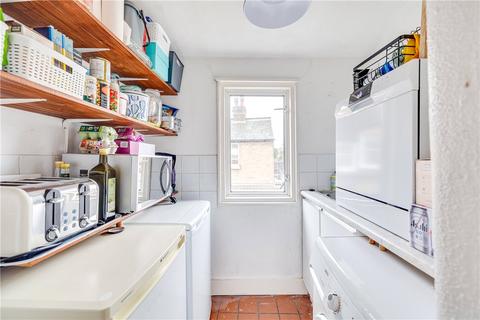 108 Replingham Road, London, SW18 5LN