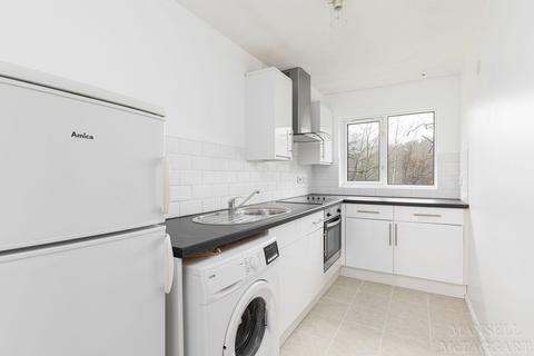 1 bedroom maisonette for sale, Bolton Road, Crawley RH10